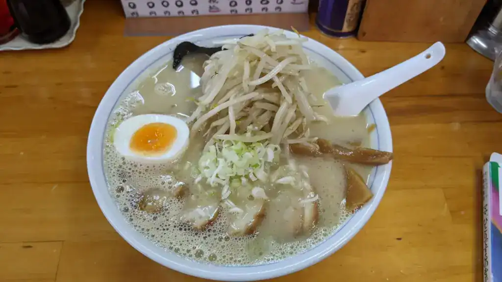 Rishiri Tonkotsu shoyu ramen with additional Chashu